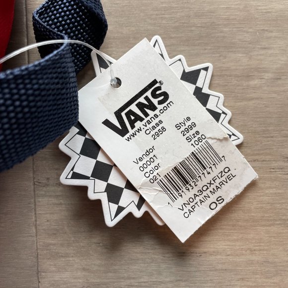 Vans CAPTAIN MARVEL Girls Backpack/Schoolbag, Racing Red VN0A3QXFIZQ NEW - Picture 4 of 14